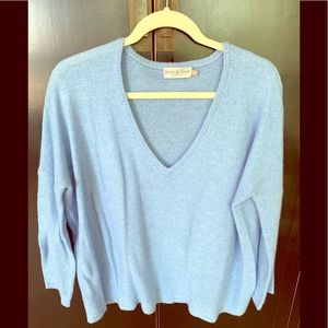 CASHMERE LIGHTWEIGHT SWEATER